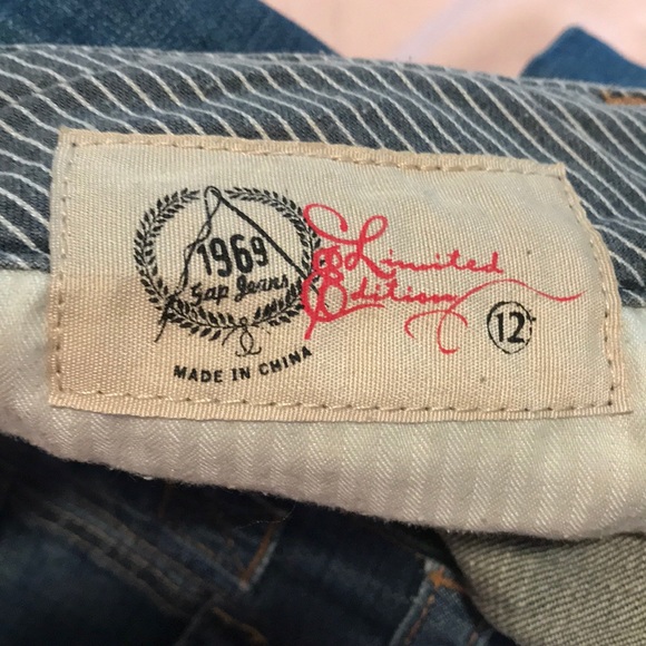 Gap Jean Mini Skirt with POCKETS! - Picture 3 of 5